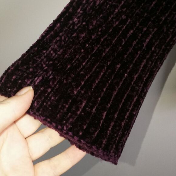 DYNAMITE Burgundy Soft Oversized Chenille Crewneck Sweater Size Small - Picture 7 of 13
